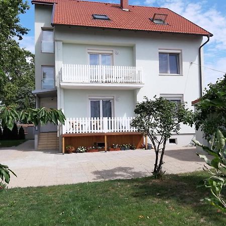 Eisenstadt Apartments Exterior photo