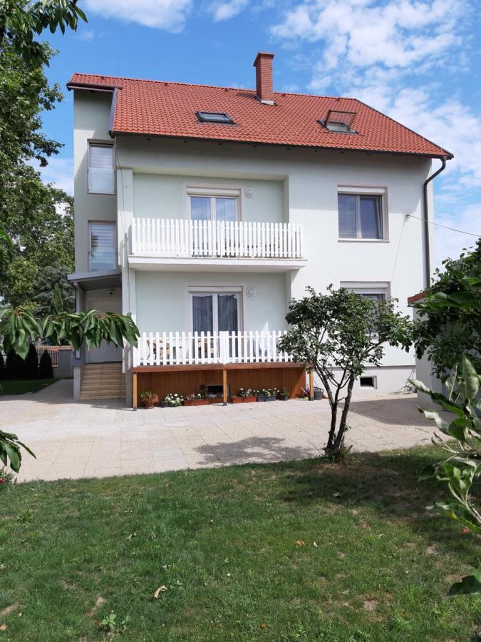 Eisenstadt Apartments Exterior photo